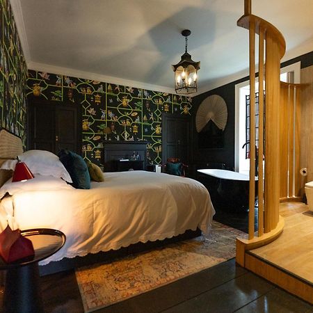 Gileston Manor Luxury B&B Бари Екстериор снимка