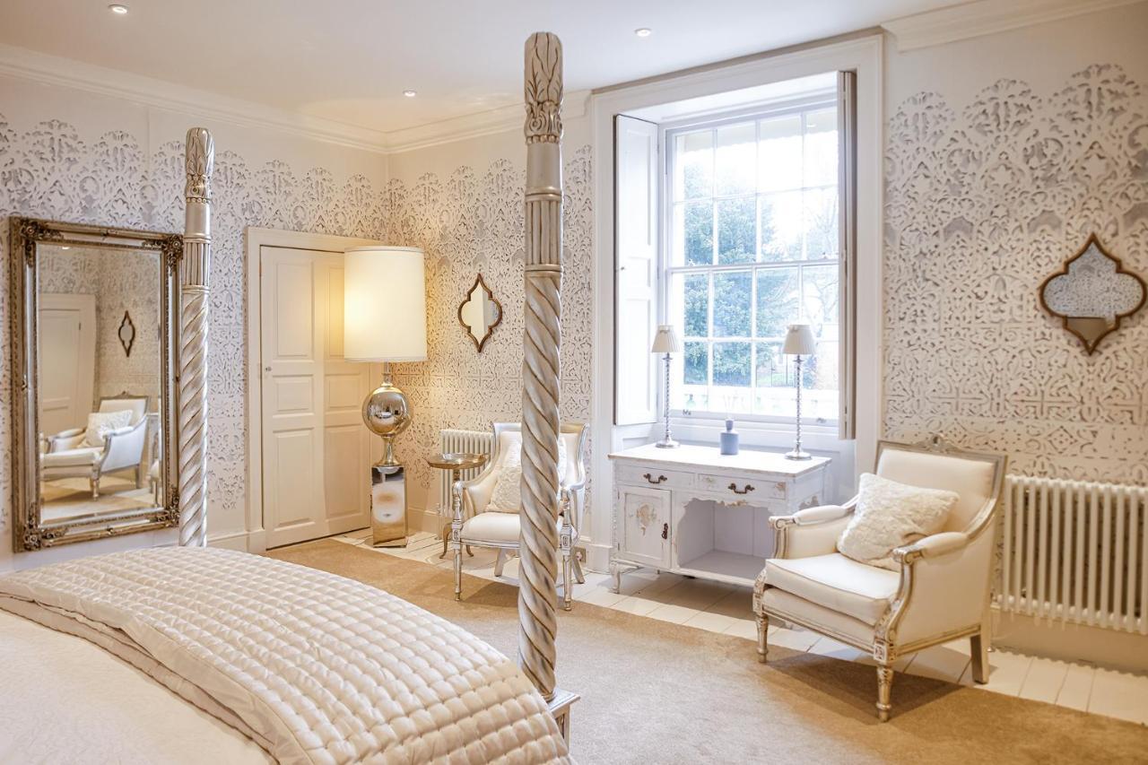 Gileston Manor Luxury B&B Бари Екстериор снимка