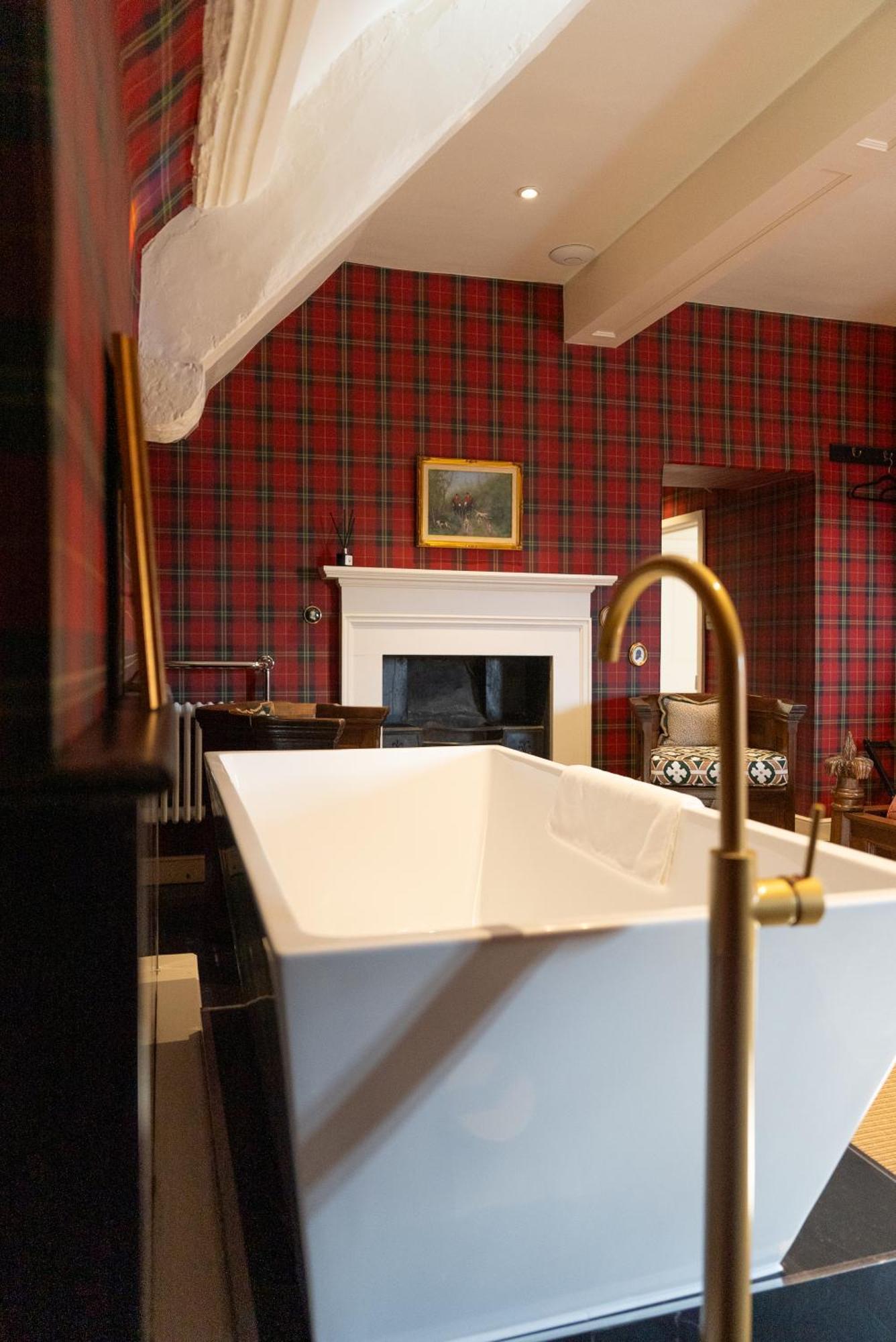 Gileston Manor Luxury B&B Бари Екстериор снимка
